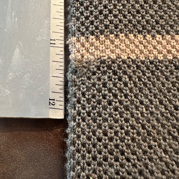 AUTHENTIC ELEVENTY PLATINUM 100% WOOL SQUARE NECKTIE TIE - Picture 5 of 5